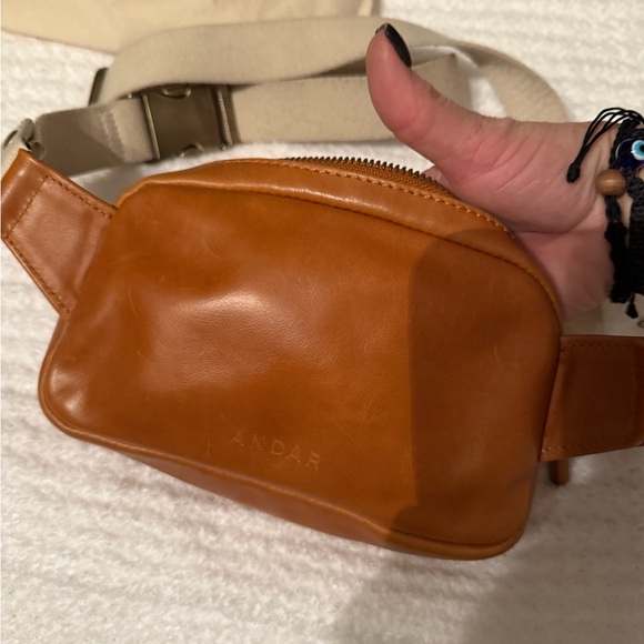 Andar Tan Leather Crossbody Bag - Picture 2 of 7